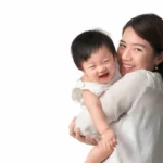 ฝันว่าได้อุ้มเด็ก มีคำทำนายว่าอย่างไร พร้อมเลขเด็ดและคำแนะนำในการใช้ชีวิต